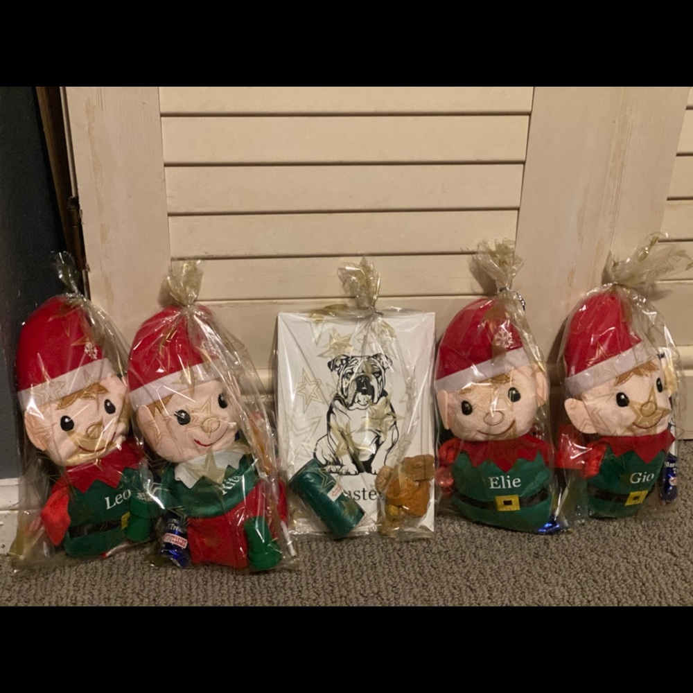 Custom elf’s - Picture 3 of 4